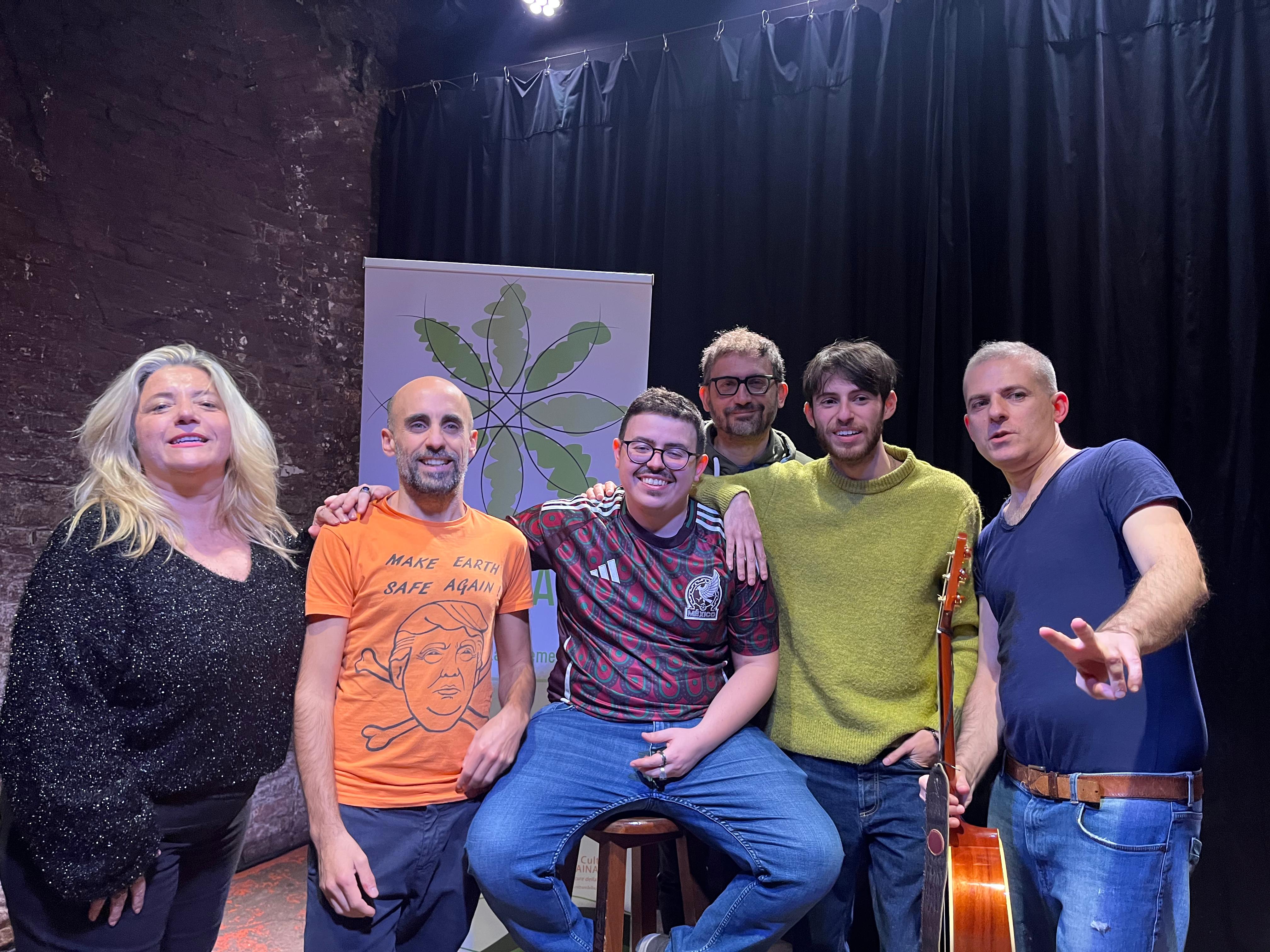 Stand-up Ecology